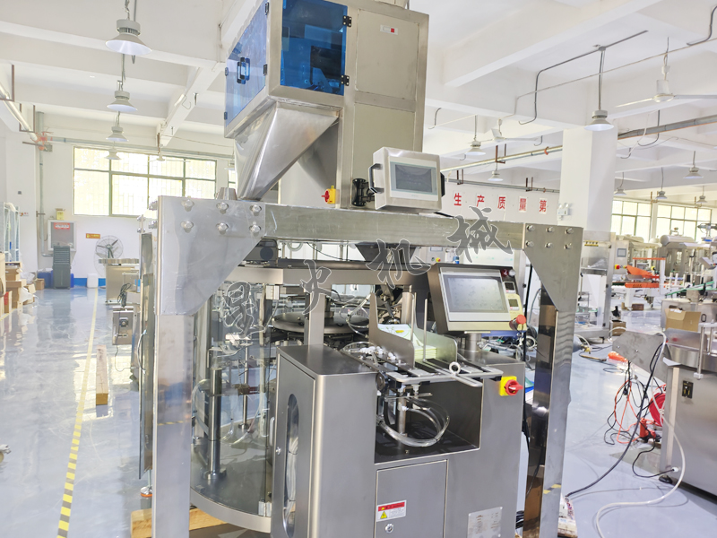 南京堅果仁自動包裝機八工位給袋式包裝故障率高嗎？